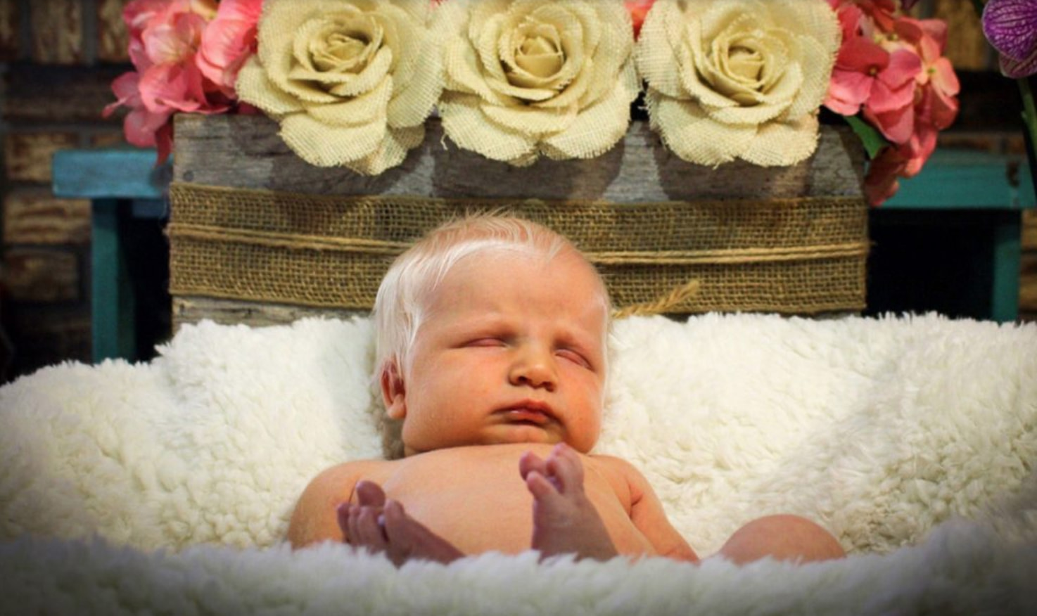 A Newborn Baby Looks Like Daenerys And The Is Going To Pieces