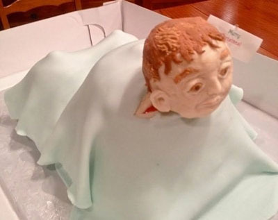 Cringe At These Awful Baby Shower Cakes Fitting Guff